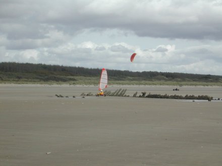 Photo of Cefn Sidan Sands (Pembrey) beach