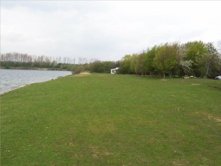 Photo of Brogborough beach