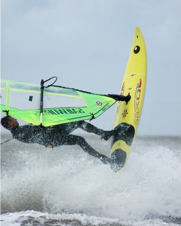 Photo of Cold Knap (Barry) beach